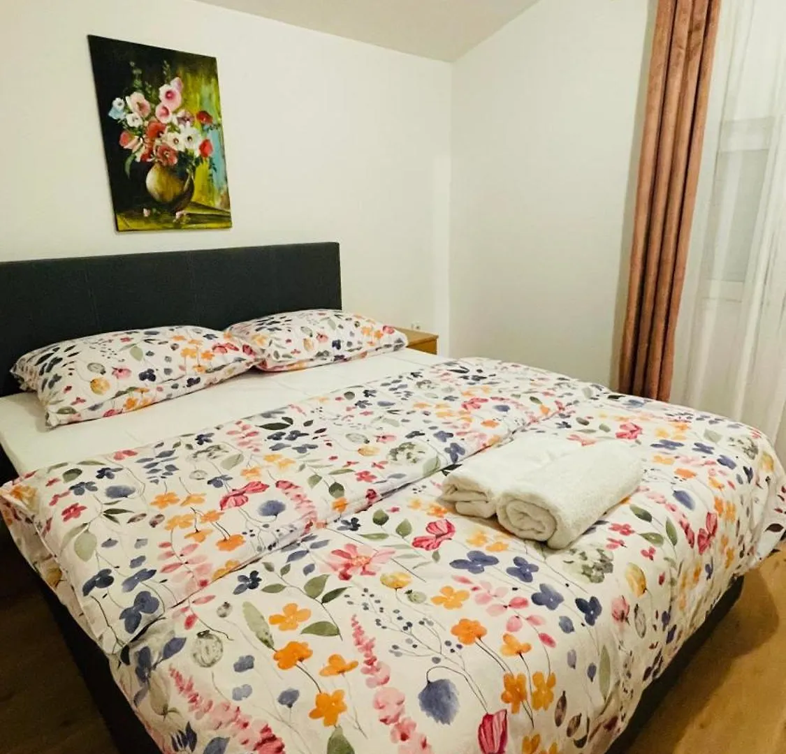 Apartmani Roko&Lovre Starigrad 0*, Starigrad Paklenica Croatia